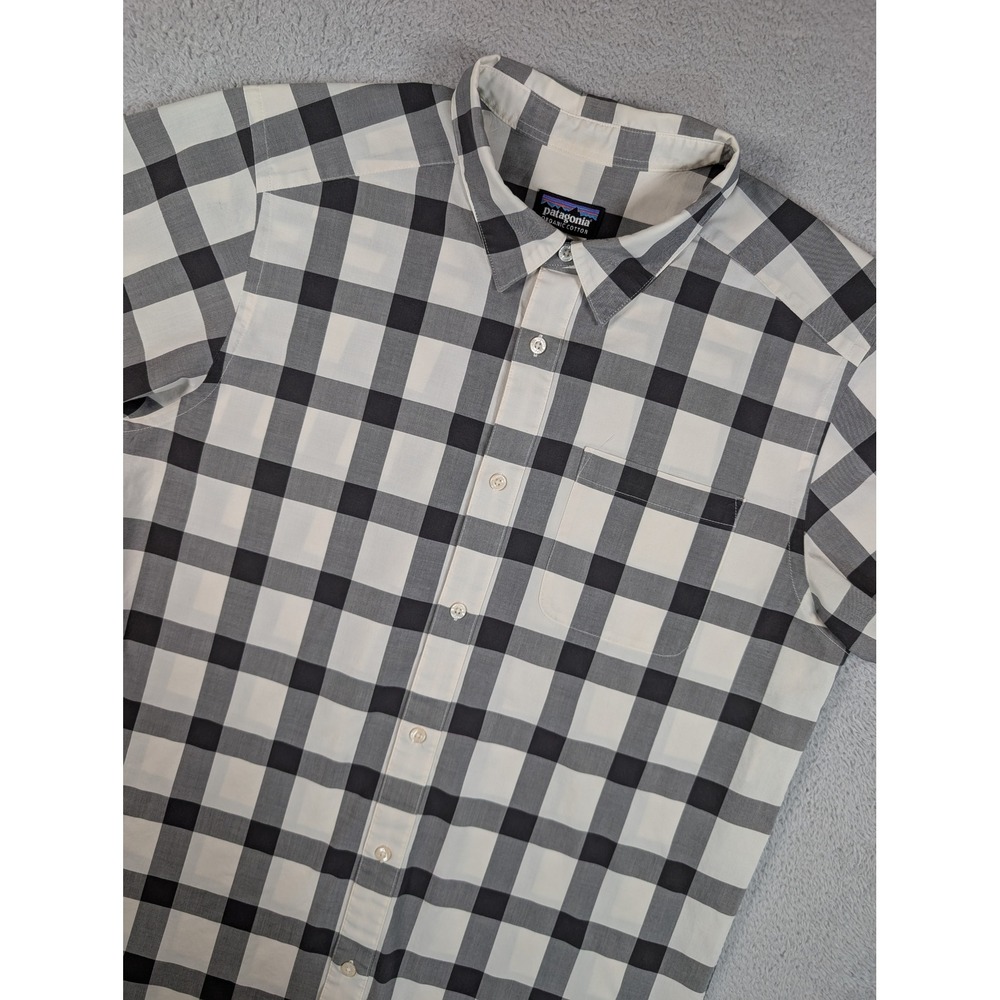 Patagonia Mens Large Short Sleeve Organic Cotton Check Button Down Shirt White